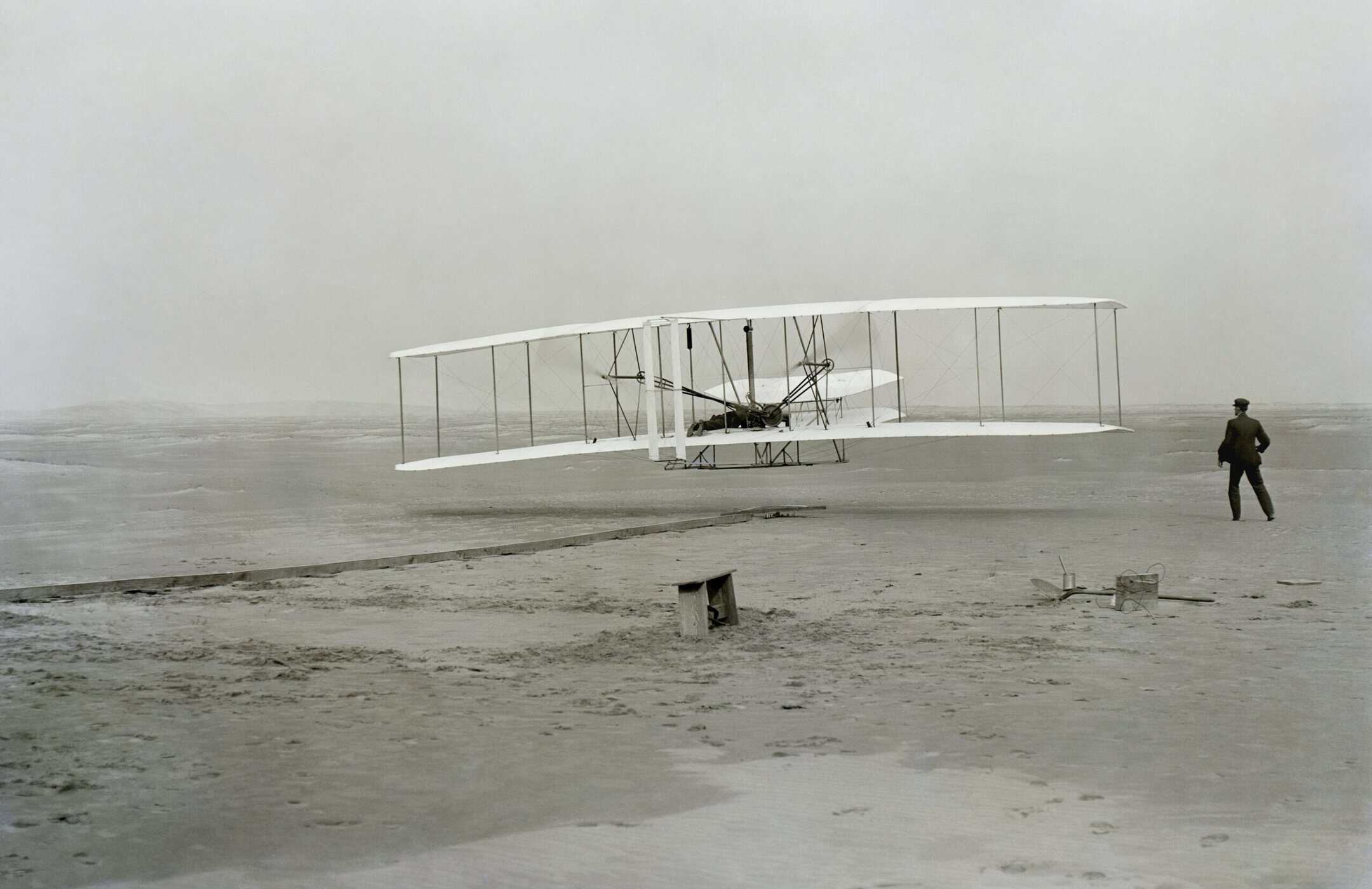 Wright Brothers first powered flight 1903 Kill Devil Hills North Carolina